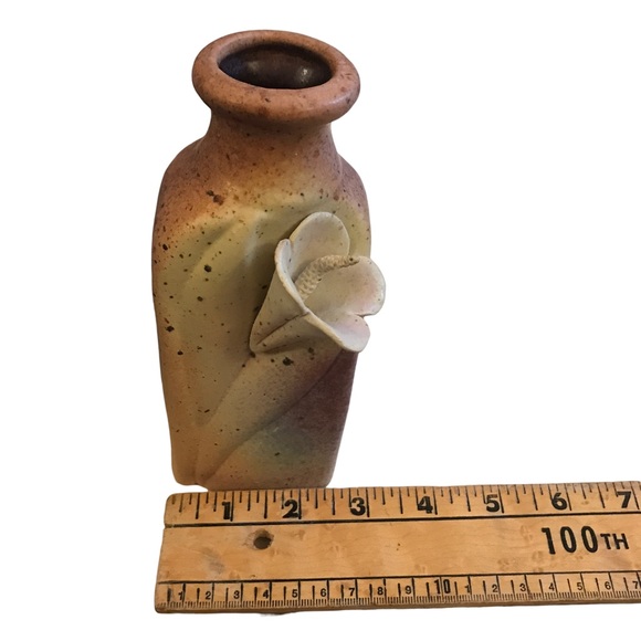 Owl Creek Pottery Figural Lily Flower Bottle Vase 7” Airbrush Doug Cornett - Picture 10 of 12